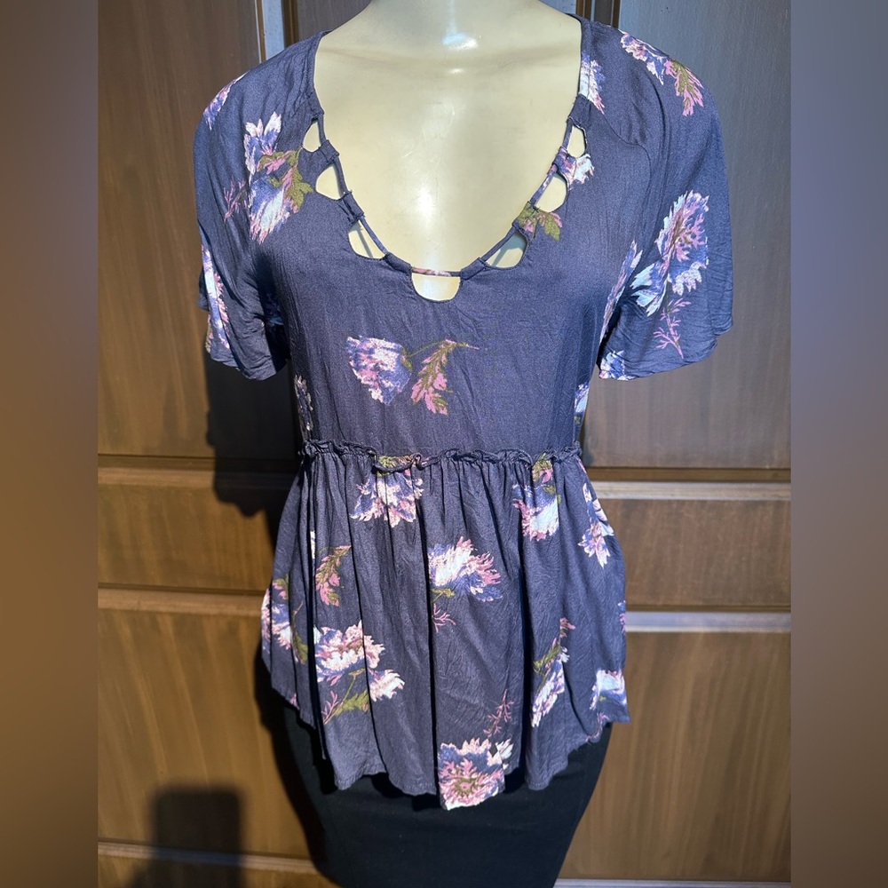 Lucky Brand Blue Cutout Short Sleeve Blouse